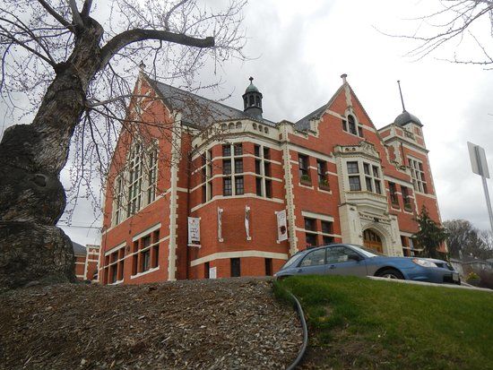 The Old Courthouse Cultural Centre